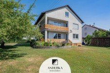 Hauptbild Zweifamilienhaus mit Ausbaureserve, großem Grundstück & frischen Modernisierungen